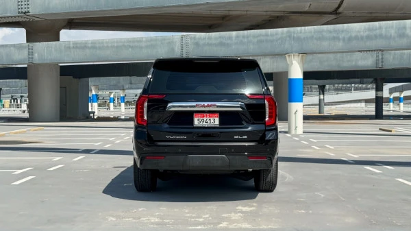  Black GMC Yukon Photo 