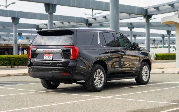  Black GMC Yukon Photo 