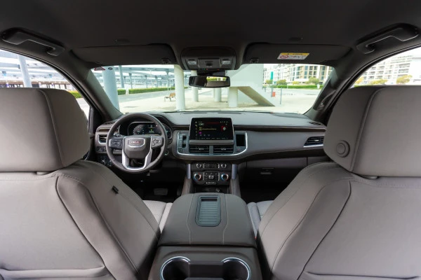  Black GMC Yukon Photo 