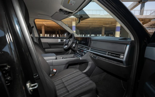 Black Hyundai Santa Fe Photo 