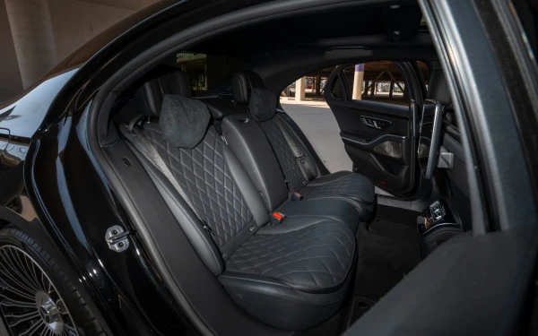  Black Hyundai Santa Fe Photo 