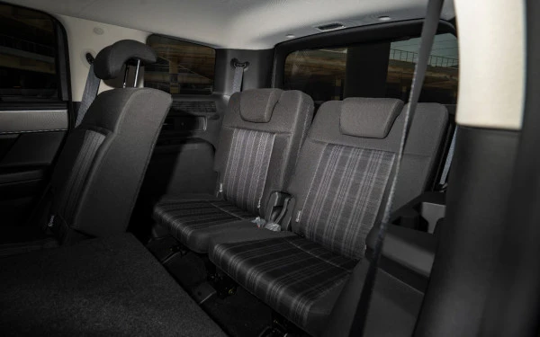 Black Hyundai Santa Fe Photo 