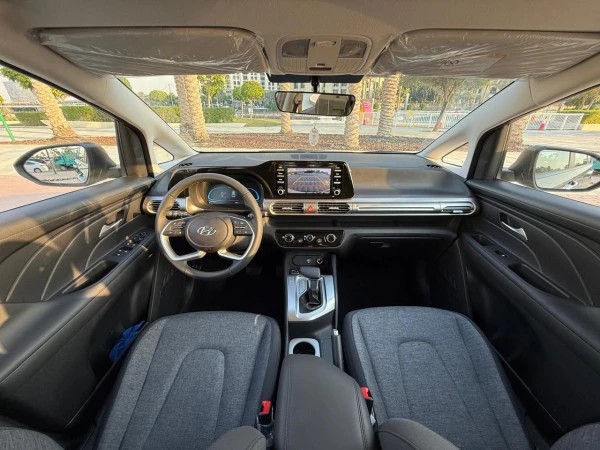  Black Hyundai Stargazer Photo 