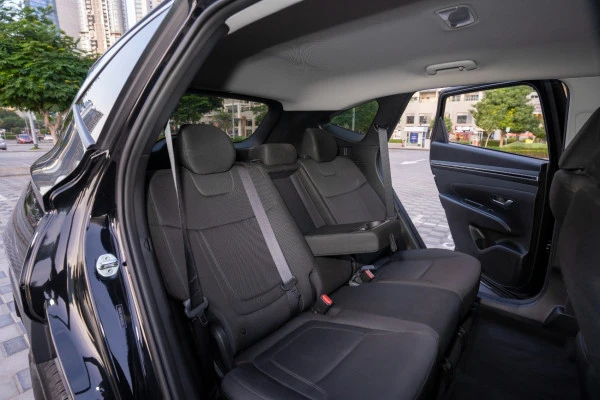  Black Hyundai Tucson Photo 