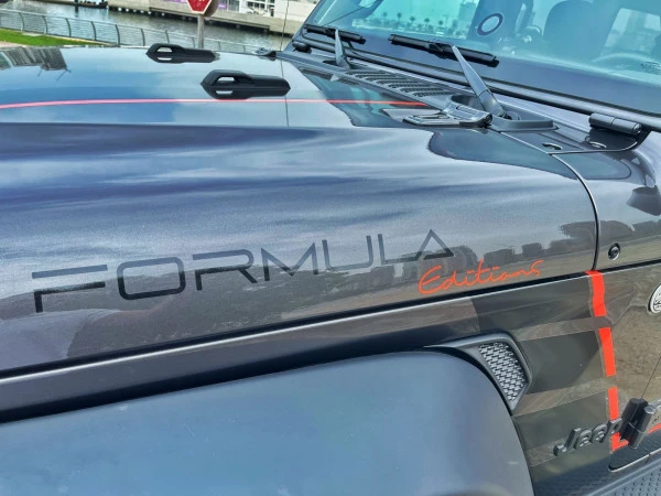  Black Jeep Wrangler Photo 