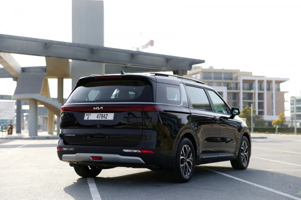  Black KIA Carnival Photo 