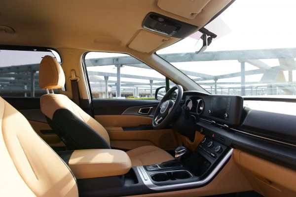  Black KIA Carnival Photo 