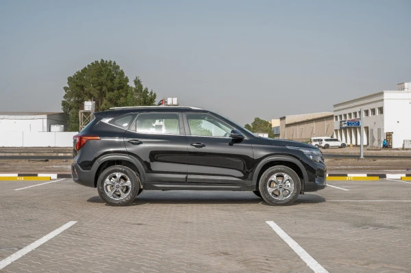  Black KIA Seltos Photo 