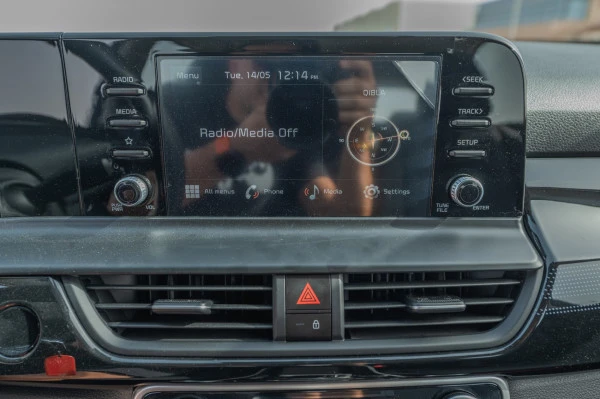  Black KIA Seltos Photo 