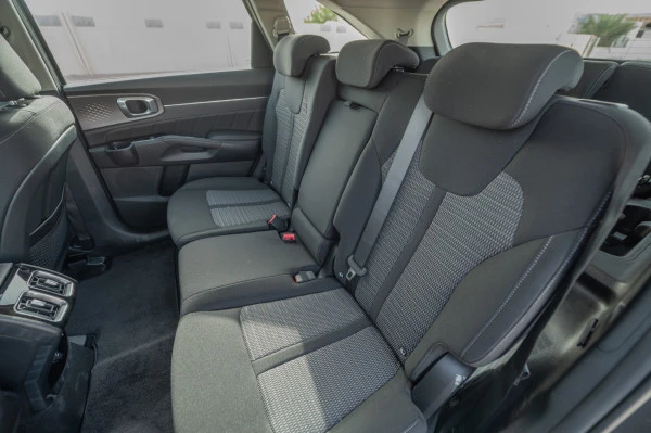  Black KIA Sorento Photo 