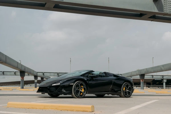  Black Lamborghini Evo Spyder Photo 