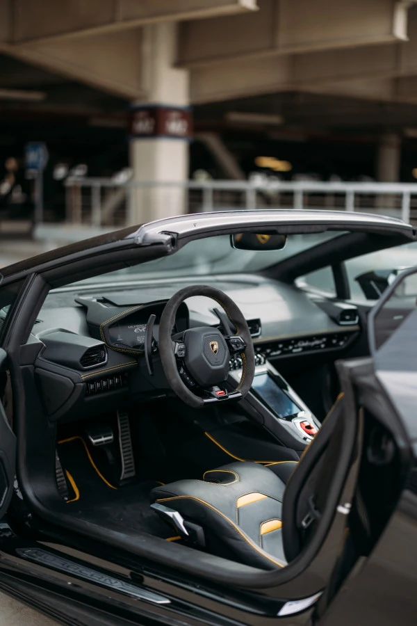  Black Lamborghini Evo Spyder Photo 
