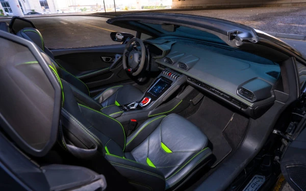  Black Lamborghini Evo Spyder Photo 