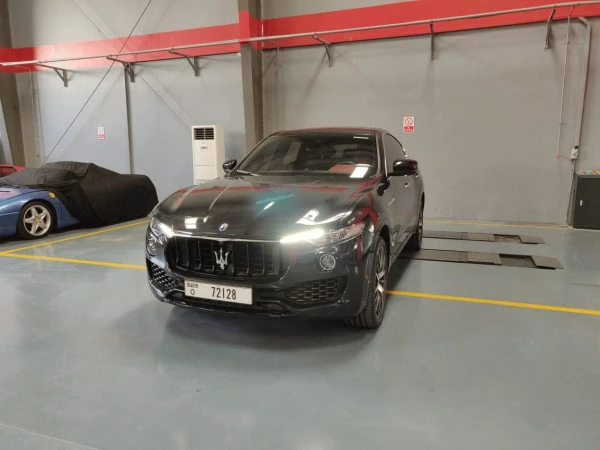  Black Maserati Levante Photo 