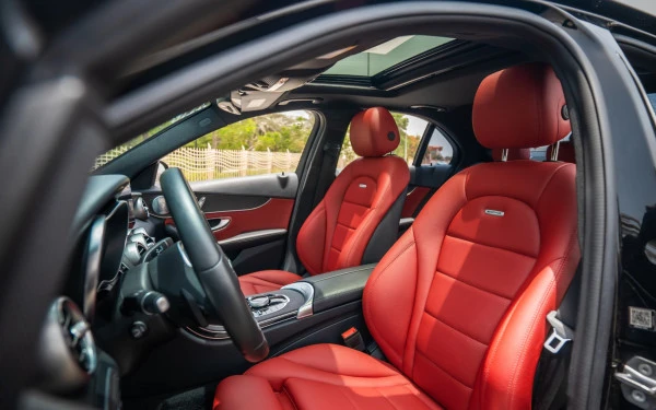  Black Mercedes C300 Photo 