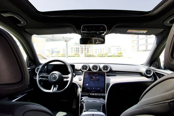  Black Mercedes C200 Photo 