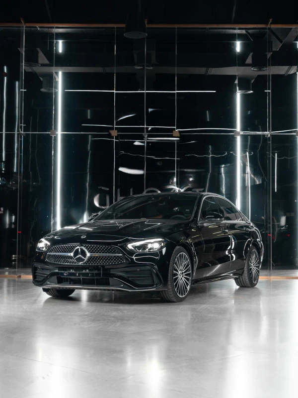  Black Mercedes C200 Photo 