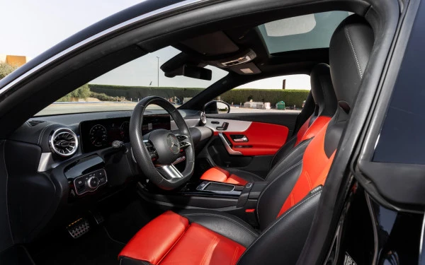  Black Mercedes CLA250 Photo 