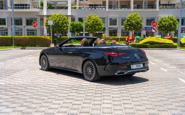  Black Mercedes CLE 200 AMG cabriolet/convertible Photo 