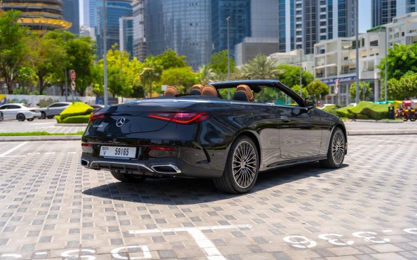  Black Mercedes CLE 200 AMG cabriolet/convertible Photo 