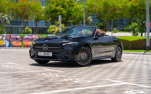  Black Mercedes CLE 200 AMG cabriolet/convertible Photo 