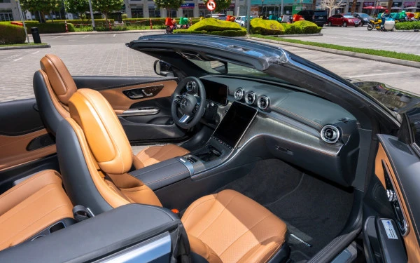  Black Mercedes CLE 200 AMG cabriolet/convertible Photo 