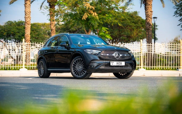  Black Mercedes GLC 200 SUV Photo 