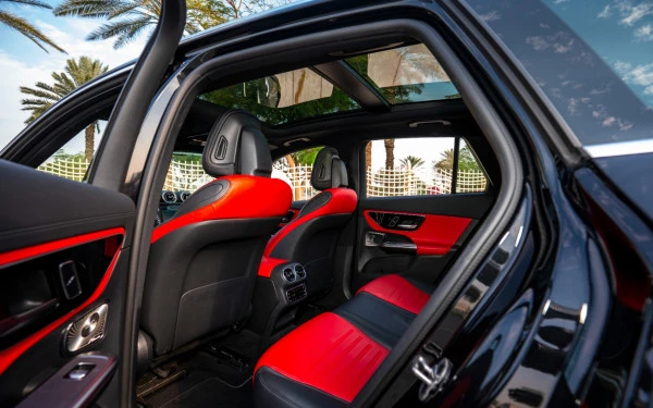  Black Mercedes GLC 200 SUV Photo 