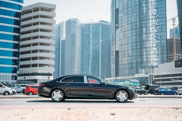  Black Mercedes Maybach S580 Photo 