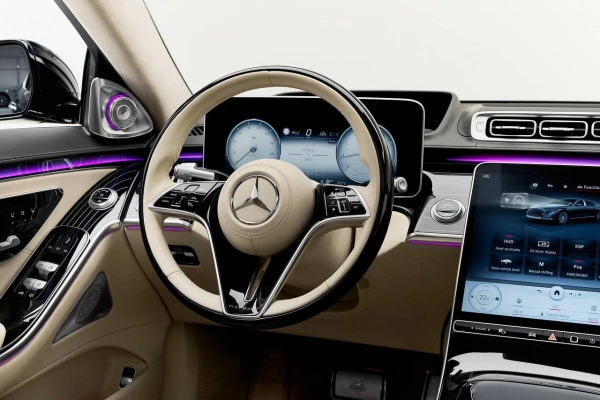  Black Mercedes S550 Maybach Photo 