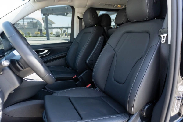  Black Mercedes V300 Avantgarde Extra Long Photo 