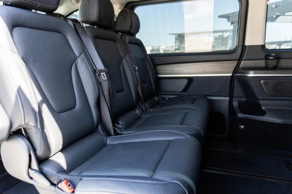  Black Mercedes V300 Avantgarde Extra Long Photo 