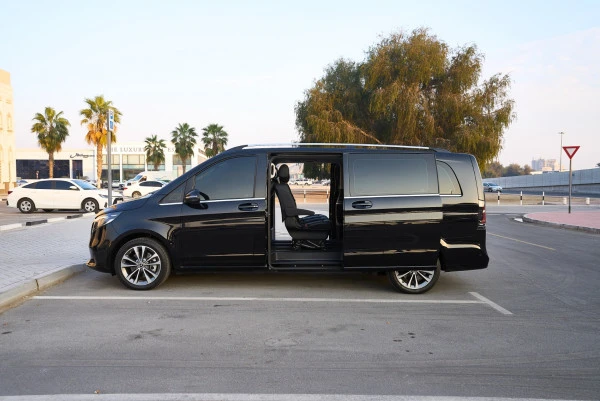  Black Mercedes V300 Avantgarde Extra Long Photo 