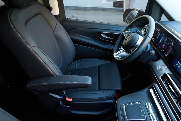  Black Mercedes V300 Avantgarde Extra Long Photo 