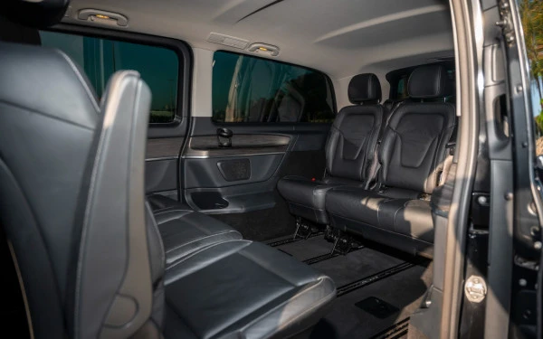  Black Mercedes V300 Avantgarde Extra Long Photo 