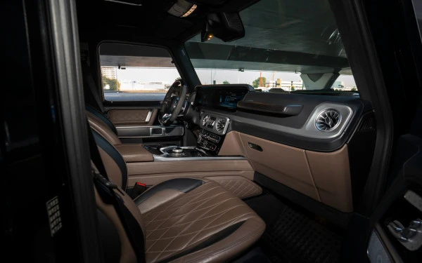  Black Mercedes V300 Avantgarde Extra Long Photo 