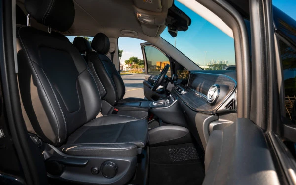  Black Mercedes V300 Avantgarde Extra Long Photo 