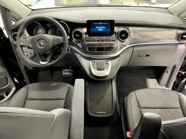  Black Mercedes V250 Photo 