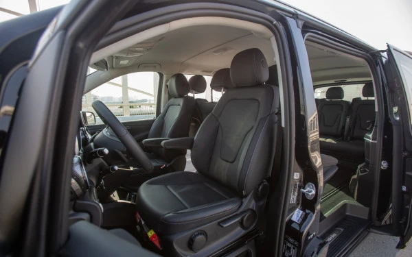  Black Mercedes V250 Photo 