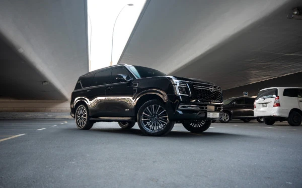  Black Nissan Patrol Platinum LE PLATI Photo 