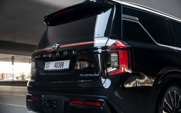  Black Nissan Patrol Platinum LE PLATI Photo 