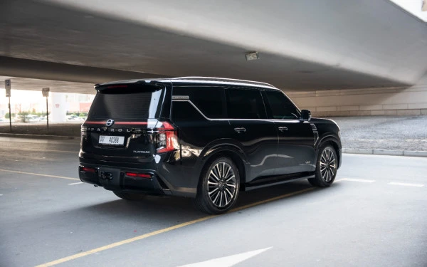  Black Nissan Patrol Platinum LE PLATI Photo 