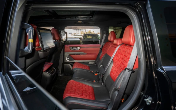  Black Nissan Patrol Platinum LE PLATI Photo 