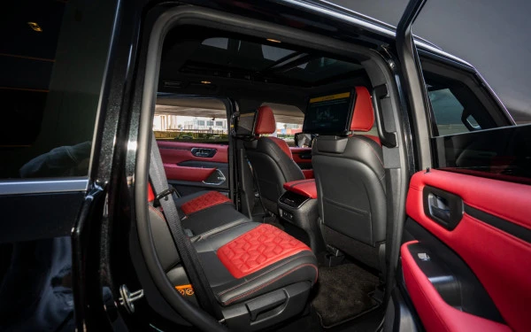  Black Nissan Patrol Platinum LE PLATI Photo 