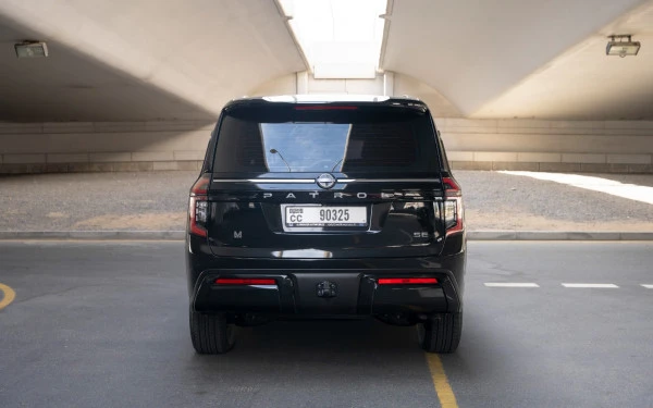  Black Nissan Patrol Platinum V6 Photo 