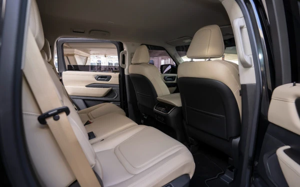  Black Nissan Patrol Platinum V6 Photo 