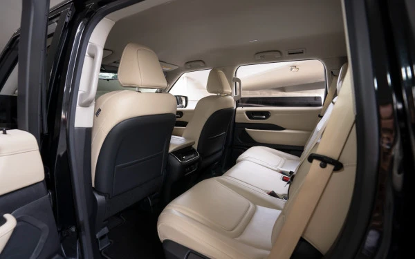  Black Nissan Patrol Platinum V6 Photo 