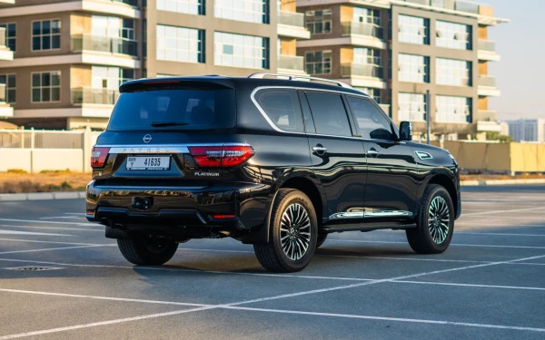  Black Nissan Patrol V6 Photo 