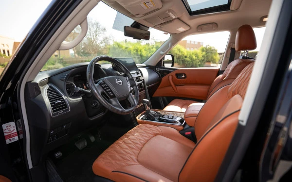  Black Nissan Patrol Photo 