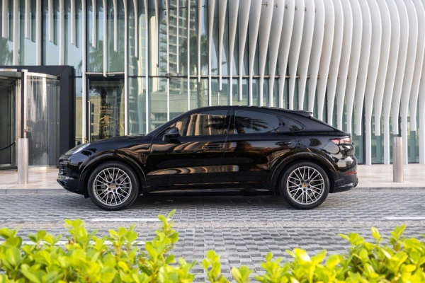  Black Porsche Cayenne coupe S Photo 